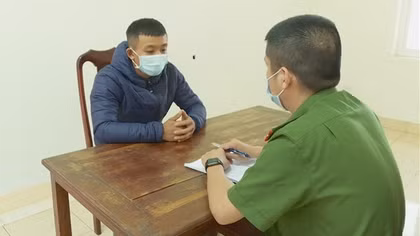 Giả danh Công an ép thiếu niên lấy hơn 2 triệu đồng