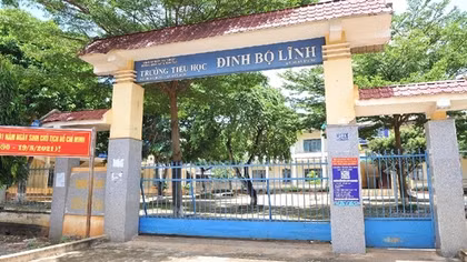 Tổ chức thi lại giữa mùa dịch khiến nhiều học sinh thành F1