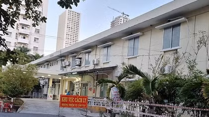 Phong tỏa Khoa cấp cứu Bệnh viện Đa khoa tỉnh Khánh Hòa