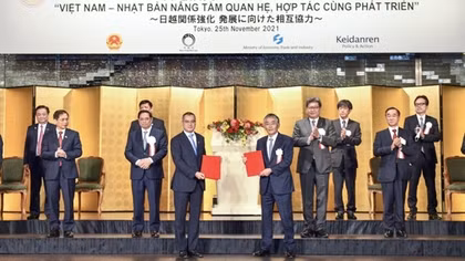 Việt Nam, Nhật Bản trao đổi các thỏa thuận hợp tác trị giá hàng tỷ USD