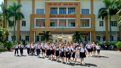 Bàn về sách giáo khoa ngữ văn