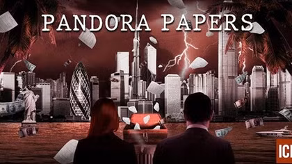 Dưới đáy chiếc hộp Pandora