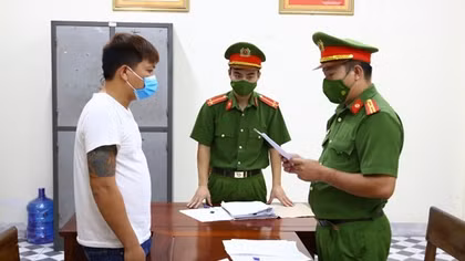 Tạm giam đối tượng thông chốt, tấn công cán bộ Công an