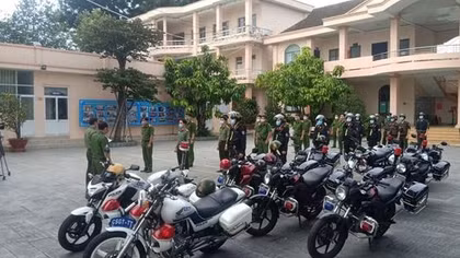 Công an Bình Dương nỗ lực góp sức thu hẹp “vùng đỏ”, mở rộng “vùng xanh”