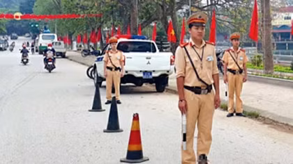 Cùng bước qua khó khăn!