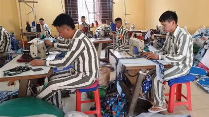 Gặp những người ngồi đếm cuộc đời