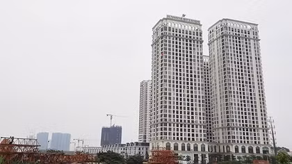 Bất động sản “nín thở” chờ diễn biến dịch