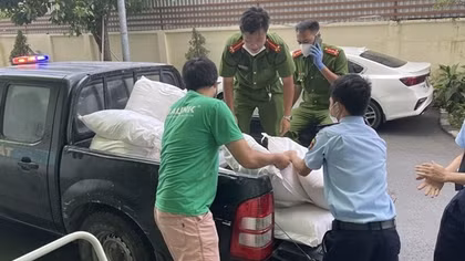 Ấm tình người tại một chung cư “vùng xanh” giữa tâm dịch TP Hồ Chí Minh