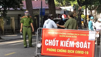Hà Nội hướng dẫn người dân và doanh nghiệp thủ tục cấp giấy đi đường trong vùng 1