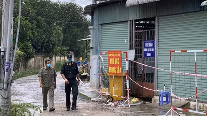 Bình Dương phong toả 11 phường để bóc tách F0