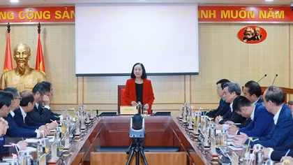 Trưởng ban Tổ chức Trung ương gặp mặt các Đại sứ, Tổng lãnh sự trước khi nhận nhiệm vụ