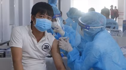 Bình Dương tiếp nhận 1 triệu liều vaccine Vero Cell từ TP Hồ Chí Minh
