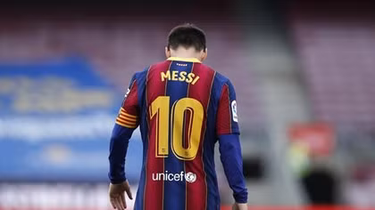 Messi chính thức chia tay Barca