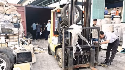 Cuối năm, biến ảo hàng lậu