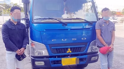 Nhiều thủ đoạn tinh vi buôn lậu thuốc lá trong mùa dịch
