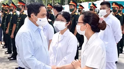 Thủ tướng gửi thư động viên, đánh giá rất cao đóng góp của lực lượng tuyến đầu phòng, chống dịch COVID-19