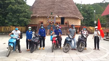 Đồng bào Cơ tu đồng lòng bảo vệ “vùng xanh”