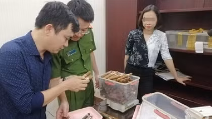 Truy tố đối tượng buôn bán xì gà nhập lậu