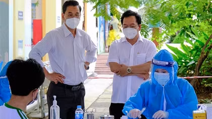 Cần Thơ ưu tiên tiêm vaccine mũi 3 cho người trên 50 tuổi