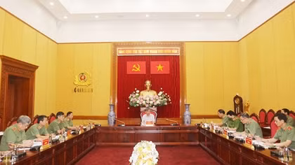 Bộ trưởng Tô Lâm làm việc về kiện toàn mô hình tổ chức bộ máy của một số đơn vị trong CAND