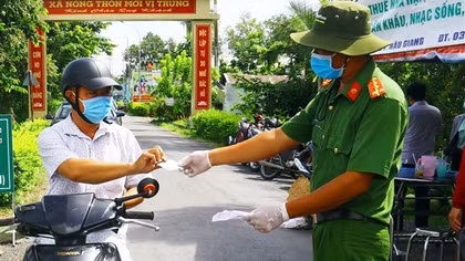 Hậu Giang tái thiết lập các chốt kiểm soát dịch