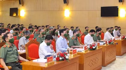 Phối hợp kiểm tra, giám sát, xây dựng Đảng, xây dựng lực lượng CAND trong sạch, vững mạnh