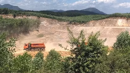 Phạt 240 triệu đồng doanh nghiệp vi phạm khai thác mỏ đất