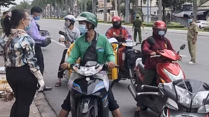 Shipper ở Cần Thơ được xét nghiệm SARS-CoV-2 miễn phí