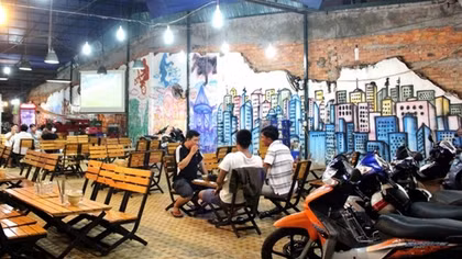 Nới lỏng giờ kinh doanh dịch vụ ăn, uống trên địa bàn TP Hồ Chí Minh