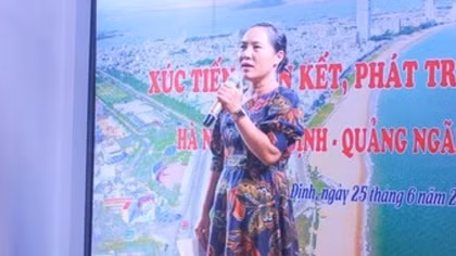 Hợp thức hóa giấy mời "cứu" lãnh đạo chơi golf, nữ giám đốc bị kỷ luật xuống làm nhân viên