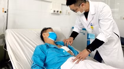 Cứu sống một thanh niên bị dao đâm thấu tim