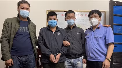Vận chuyển thuê 6 bánh heroin từ Nghệ An ra Hà Nội