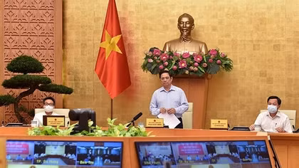 Nhanh chóng kiểm soát dịch bệnh, quyết không để khủng hoảng y tế, khủng hoảng kinh tế