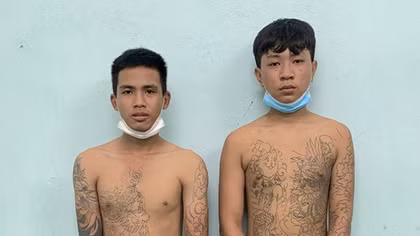 Sự thật về clip cán bộ Công an cầm roi điện dọa một thanh niên