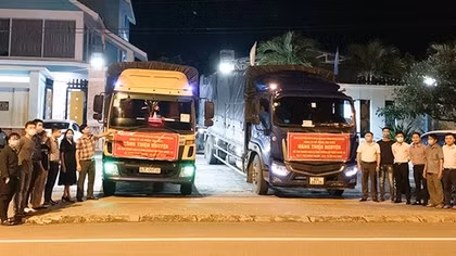 Công ty cổ phần đầu tư Năng lượng Đại Trường Thành Holdings và Công ty Cổ phần Tấn Phát tiếp sức người dân vùng dịch