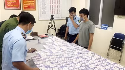Thu giữ số lượng lớn Test thử COVID-19 nhập lậu và khẩu trang 3M giả