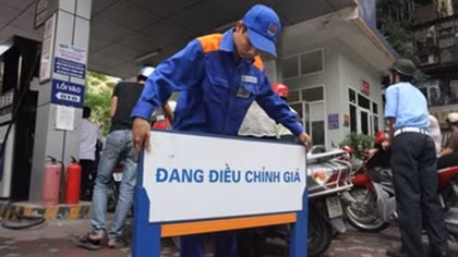 Giá xăng dầu tăng mạnh từ 16h ngày 26/10