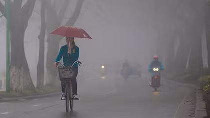 Hà Nội mưa lạnh vào ngày cuối tuần