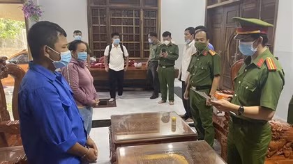 Bắt tạm giam 2 "lâm tặc" đốn hạ hơn 5ha rừng Hòn Đót