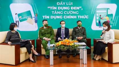 Giải pháp nào để ngăn chặn tín dụng đen?