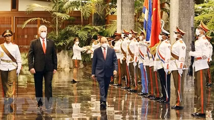 Chủ tịch Cuba chủ trì Lễ đón Chủ tịch nước Nguyễn Xuân Phúc