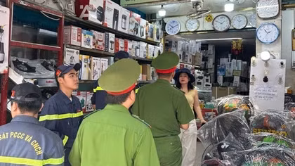 Tranh thủ cuối tuần, ngăn ngừa “bà hỏa” tại các hộ kinh doanh ở TP Hồ Chí Minh