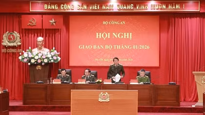 Đổi mới toàn diện tư duy, bảo đảm tuyệt đối an ninh trật tự, kiến tạo cho đất nước phát triển