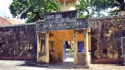 Nghe đài, làm báo trong “địa ngục” Côn Đảo