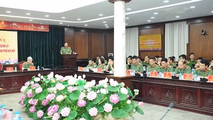 Chủ động phát hiện từ sớm, từ xa các yếu tố tiềm ẩn phức tạp liên quan đến người nước ngoài