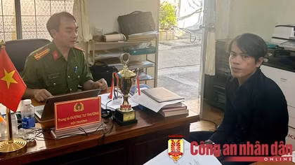 Cảnh sát hình sự đấu trí tìm kẻ giết người ở giữa biển