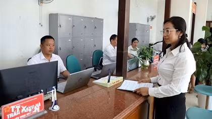 Tinh gọn bộ máy: Gần dân để chính quyền mạnh hơn