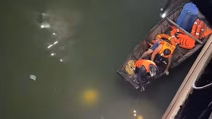 Buồn chuyện gia đình, hai vợ chồng đưa nhau đến bờ hồ rồi tự tử