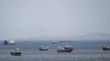 Mỹ duy trì phong tỏa Iran, bế tắc hạt nhân kéo dài, giá dầu tăng mạnh