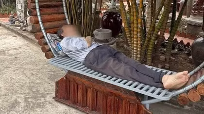 Hải Phòng: Phẫn nộ con gái đem bố đến bỏ trong chùa